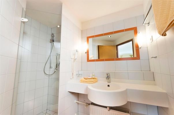 Gästezimmer - Bad - 1.OG