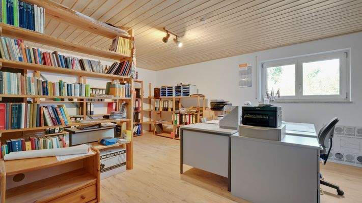 Arbeitszimmer UG