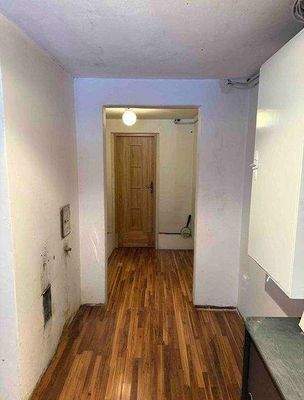 KI Visualisierung Flur Keller