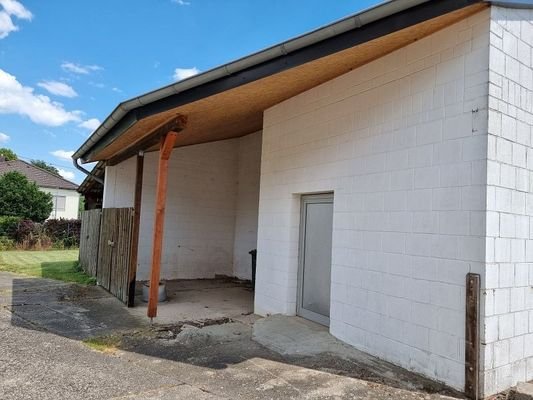 Seitansicht Garage