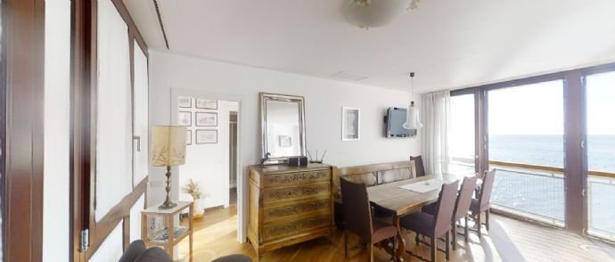 Wohnzimmer mit Ausblick Meer