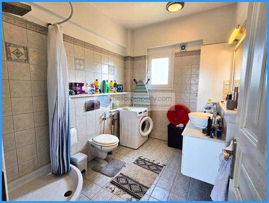 1540a4c9cdd34b9681caa61ec4014ba4-original