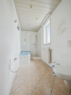 Tageslichtbad (WE 1)