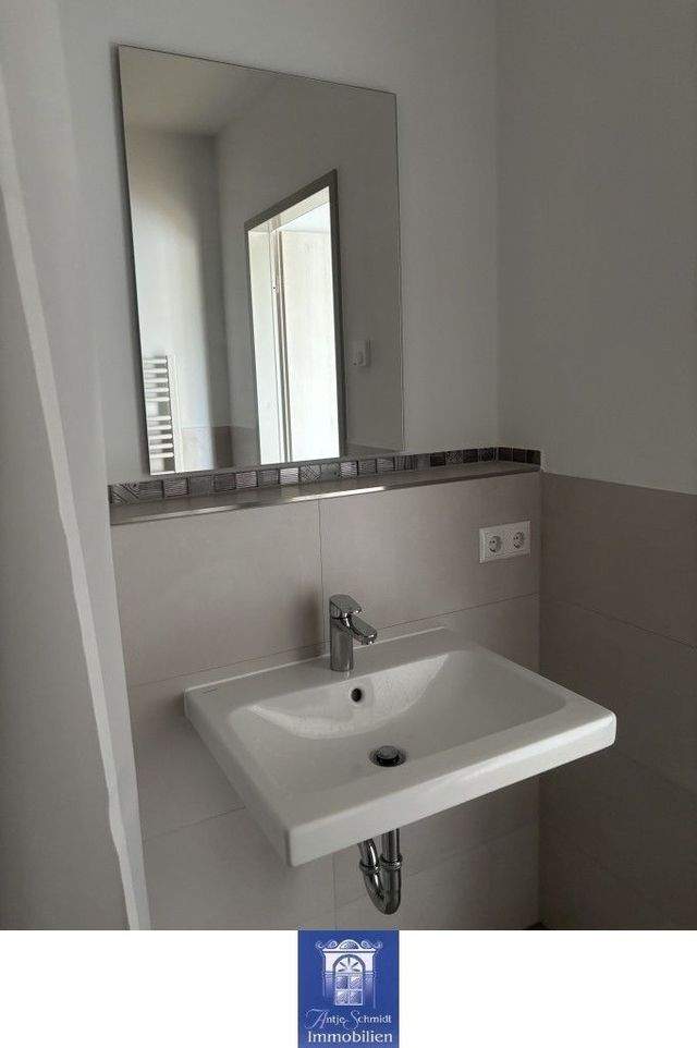 Erstbezug! Charmante Neubauwohnung mit Balkon, schicker EBK und Lift! - Foto 3
