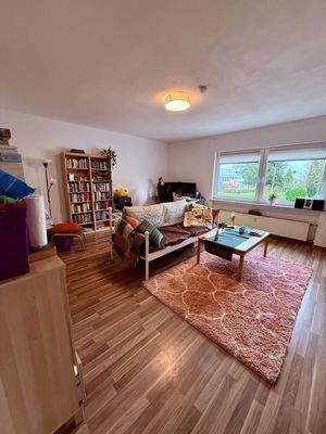 Wohnzimmer einer Wohnung 1OG