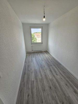 Kinder-/Arbeitszimmer