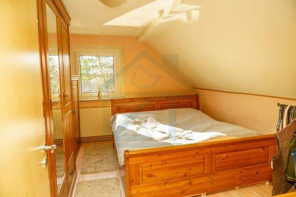 Schlafzimmer OG