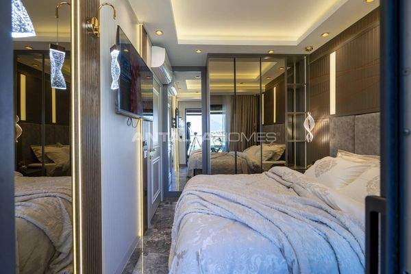 Elegant Flats 400 m from the Sea in Alanya Center