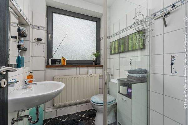 Bad mit Dusche 3,14 m²