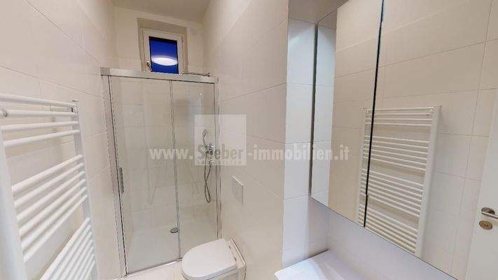 Miete-Wohnung-Neubau-top-eingerichtet-hochwertig-3-Zimmer-Terrasse