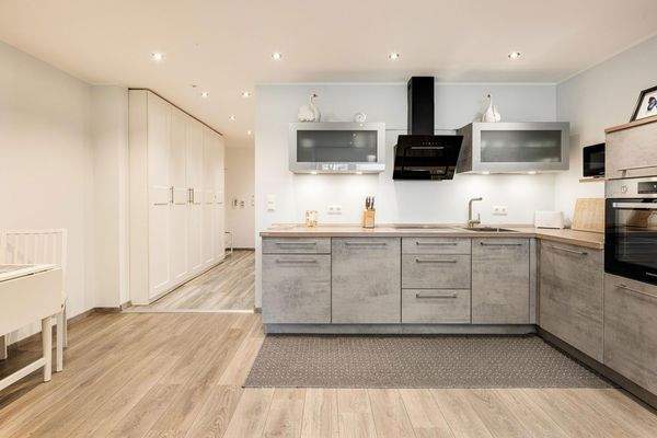 Küchenbereich und Flur