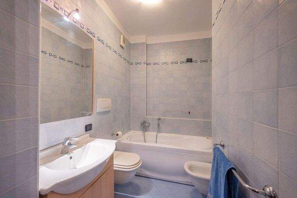 Tecnocasa Garda 0387.jpg