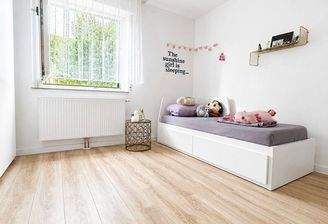 KINDERZIMMER / BÜRO