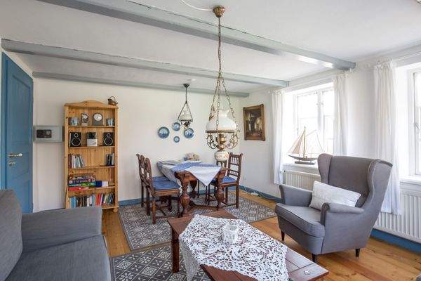 Wohnzimmer in der Einliegerwohnung - Ansicht 1