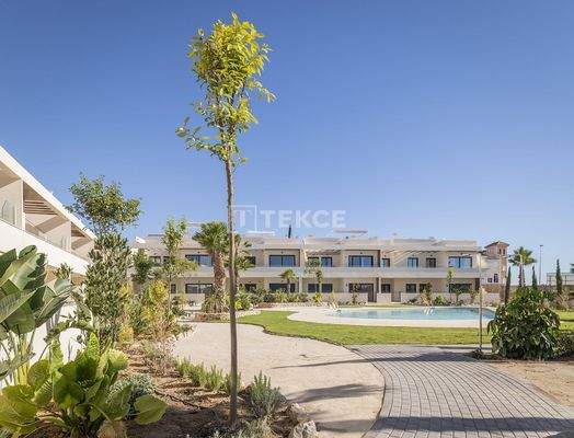 Flats Close to Sea in Innovative Residential Project in Torrevieja