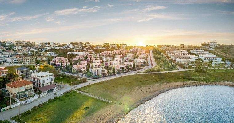 Detached Beachfront Villas with Swimming Pool in İzmir Çeşme