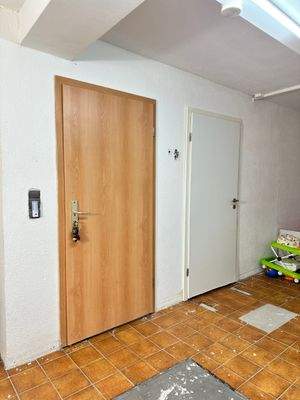 Wohnung UG links I Eingang 
