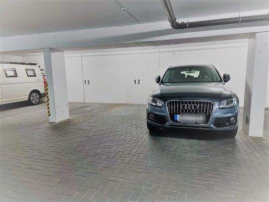Zwei Tiefgaragenplätze (im Preis enthalten)