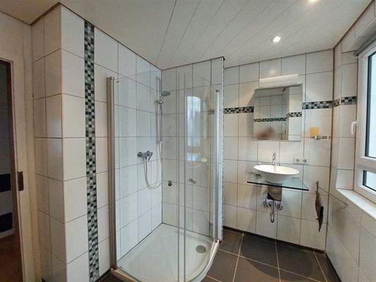 ... schöner Dusche EG