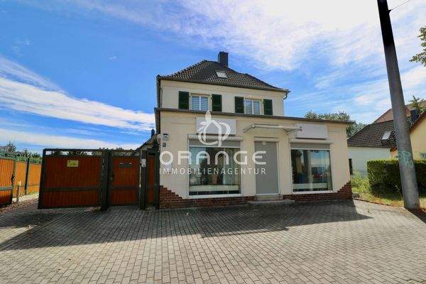 Frontansicht-Strasse