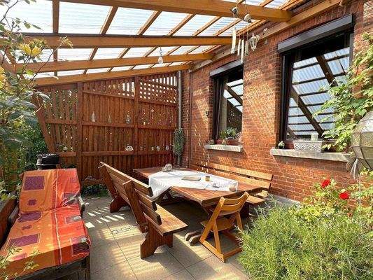 Überdachte Terrasse