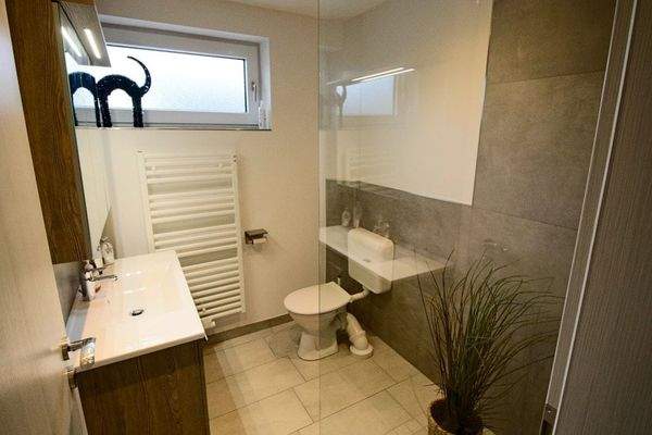 Hauptwohnung Badezimmer