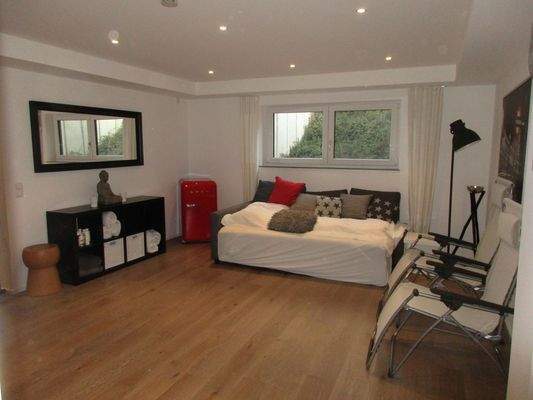 Aufenthaltsraum UG vor der Sauna