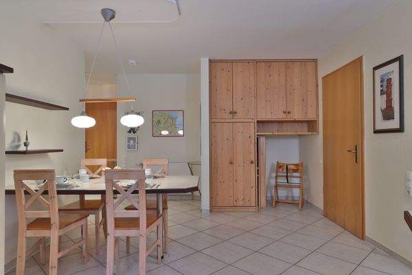 Essbereich und weitere Abstellmöglichkeiten