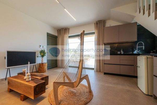 dc1ce98155de47d1b2e6574fad59f9fb-original