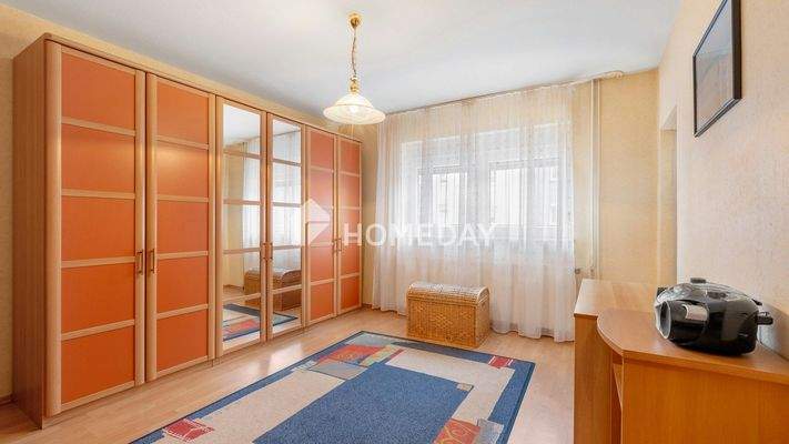 1. OG Schlafzimmer 1