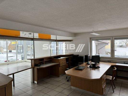 Arbeitsplatz in der Ausstellungsfläche