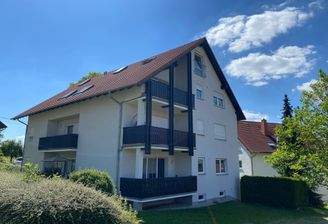 Außenansicht mit Balkon