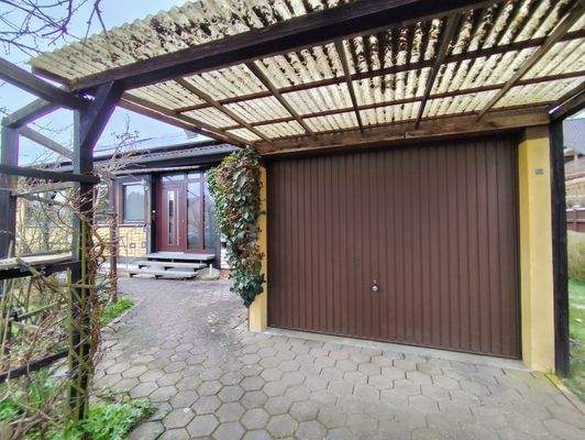 Garage + Hauseingang