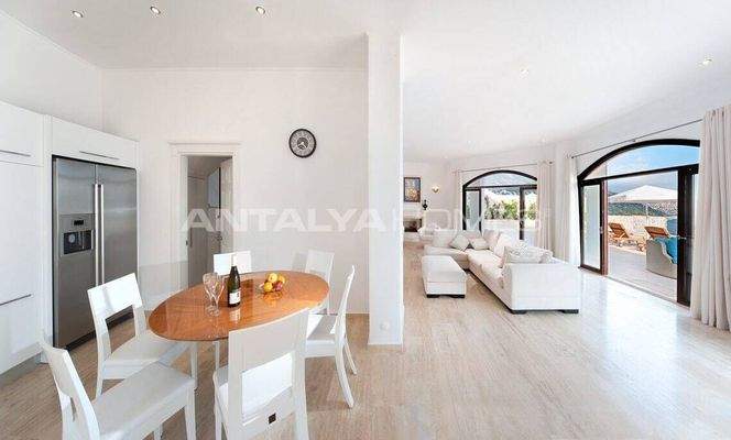 Detached Beachfront House with Private Pool in Kaş Kalkan