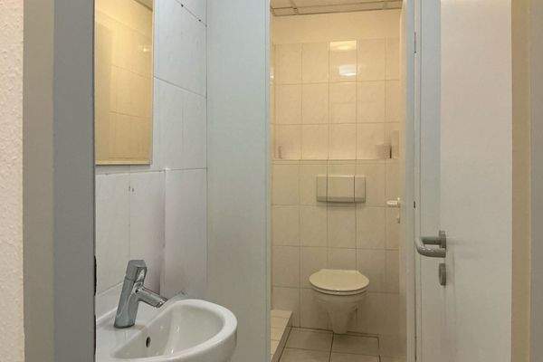 GE 2.OG 2.1 Toilette