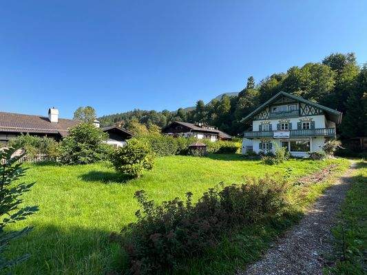 Ansicht mit Baugrundstück