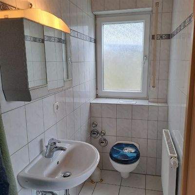 Duschbad - Kellerwohnung