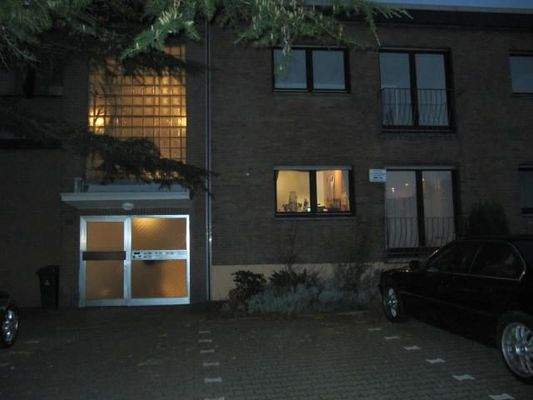 Hauseingang - Haus Außenansicht