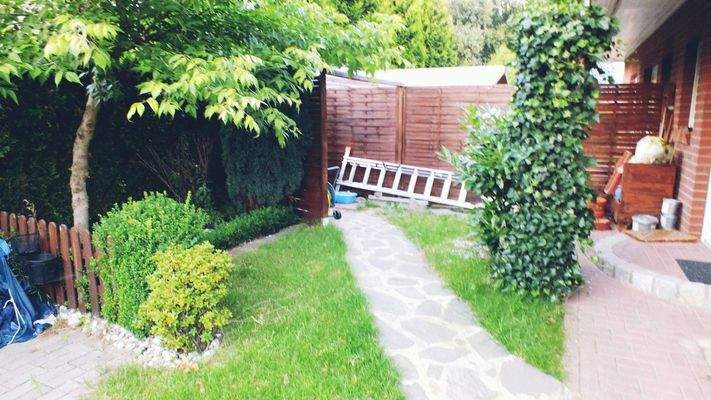 Grundstück am Hauseingang