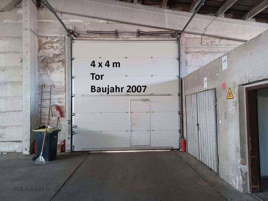 Rolltor Einfahrt Lagerhalle