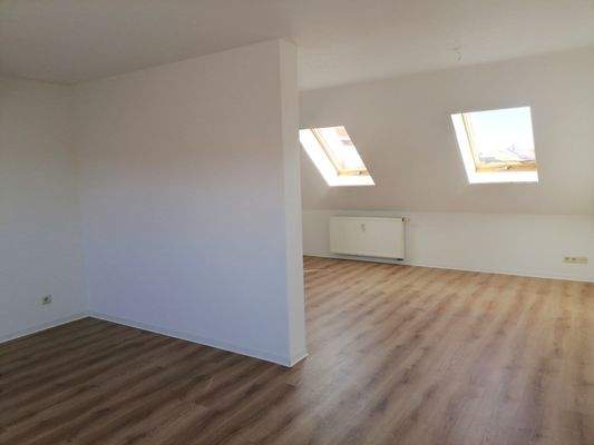 Blick von Küche auf WZ.jpg