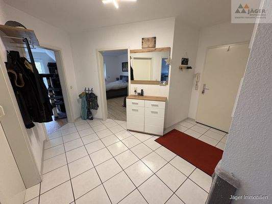 großer Eingangsflur