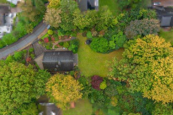 DI - Forbes Global Properties