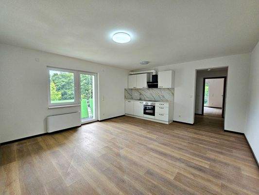 Küche mit Wohn-/Essbereich