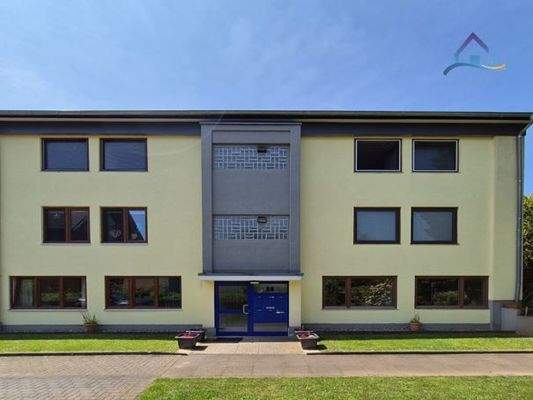 01 Titelbild Vorderansicht.JPG