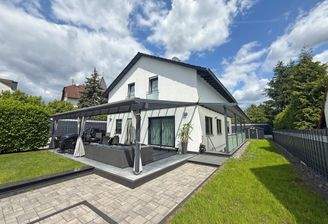 Vordere Hausansicht