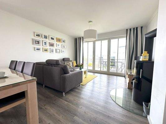 Wohnzimmer ETW Börgerende.jpg