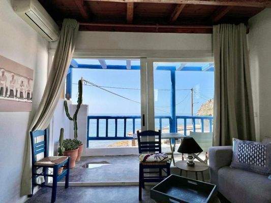 Kreta, Mochlos: Charmantes zweistöckiges Haus am Meer in Mochlos