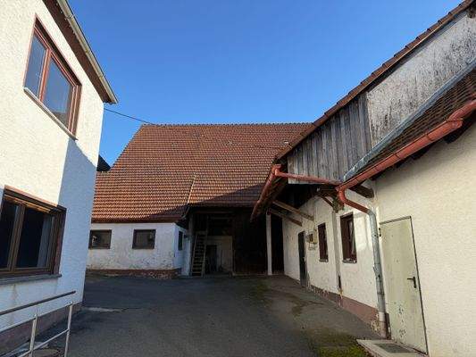 Blick auf die Scheune