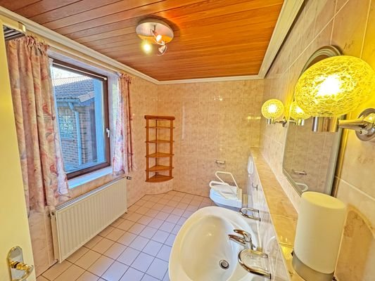 En-Suite Bad EG
